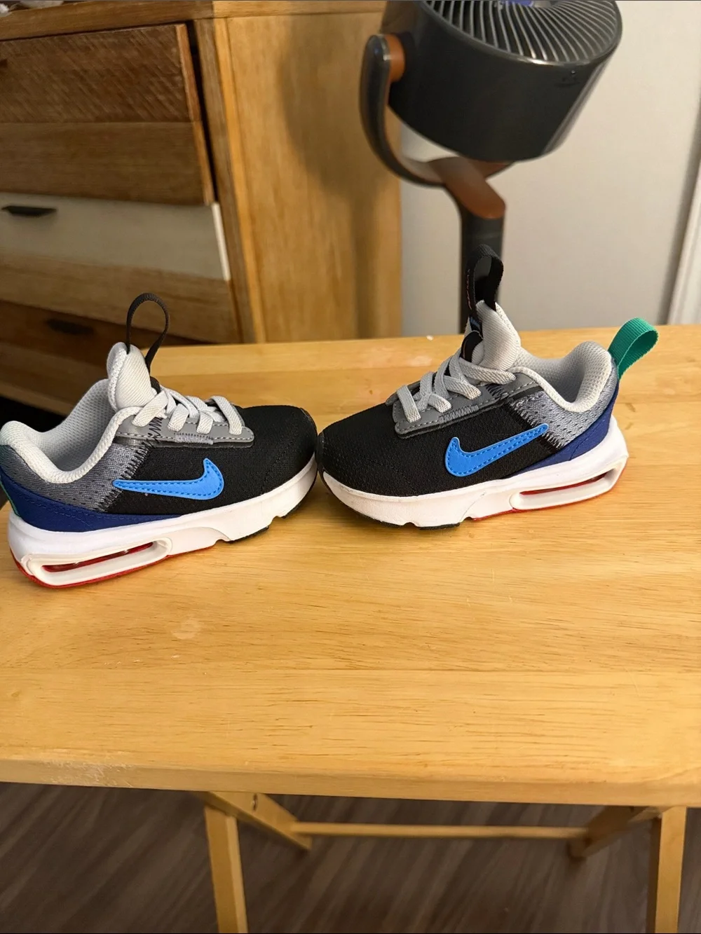 Nike Kids Black, Gray and Blue Sneakers with Teal Pull Tabs